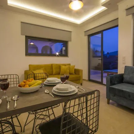 With Sea View And Private Pool For 8 People In Antalya, - Awz 125 וילה