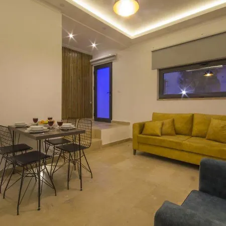 וילה With Sea View And Private Pool For 8 People In Antalya, - Awz 125